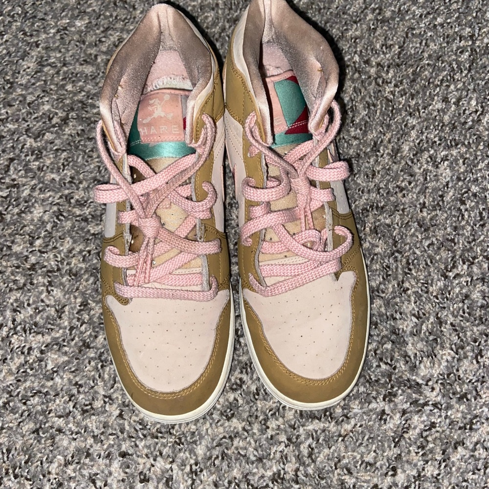 These shoes has only been worn 3 times.